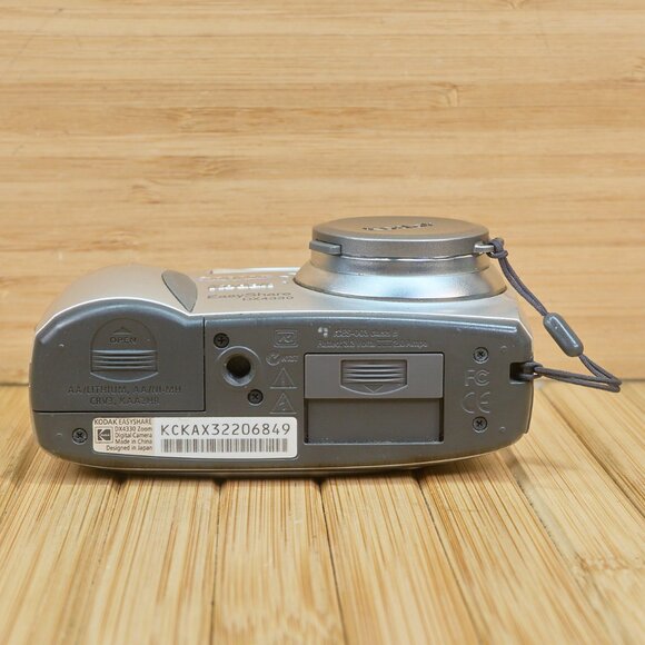 Kodak EasyShare DX4330 3MP Digital Camera, w/ 3x Optical Zoom - Picture 6 of 7